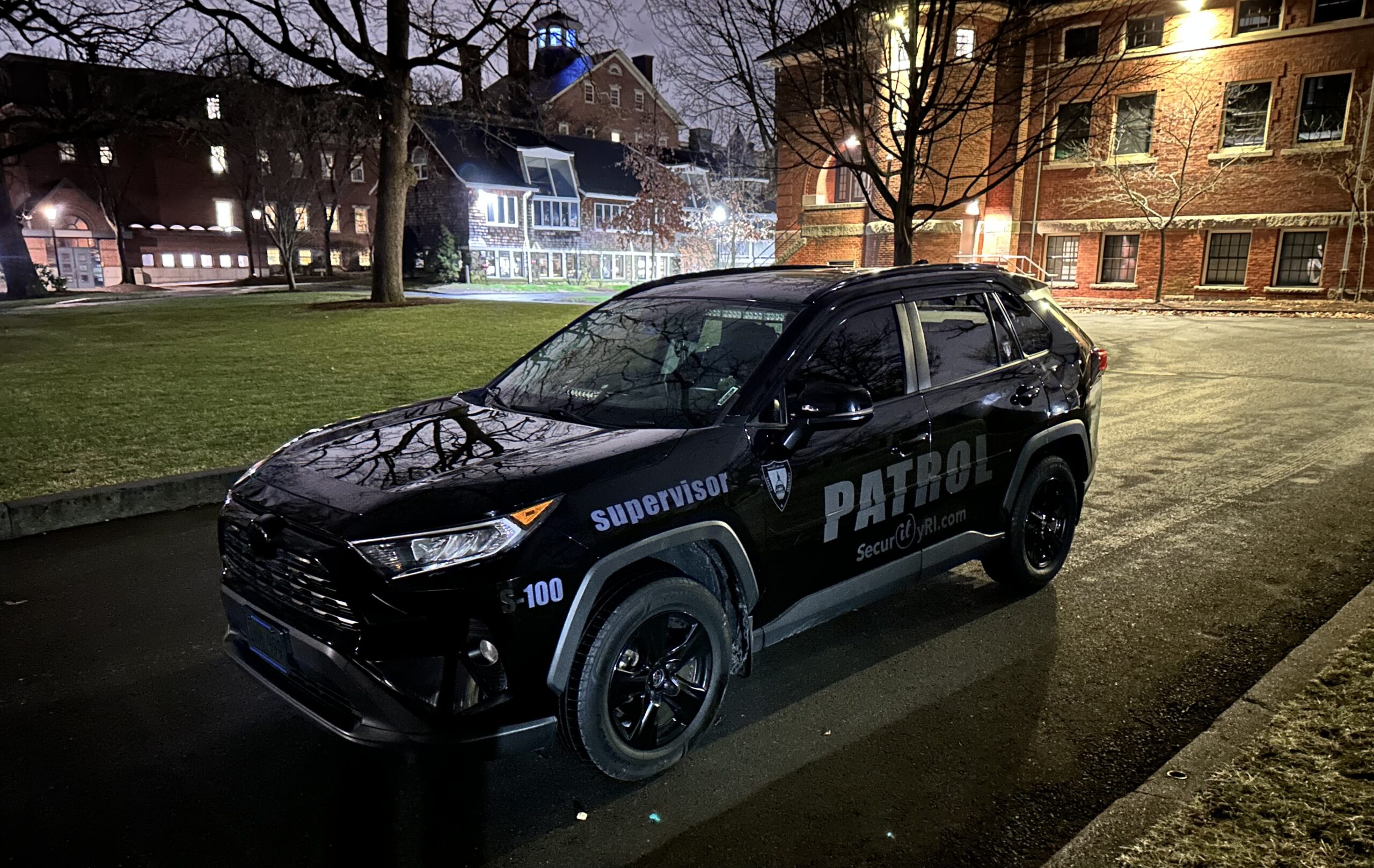 SecurityRI night patrol officer in Rhode Island